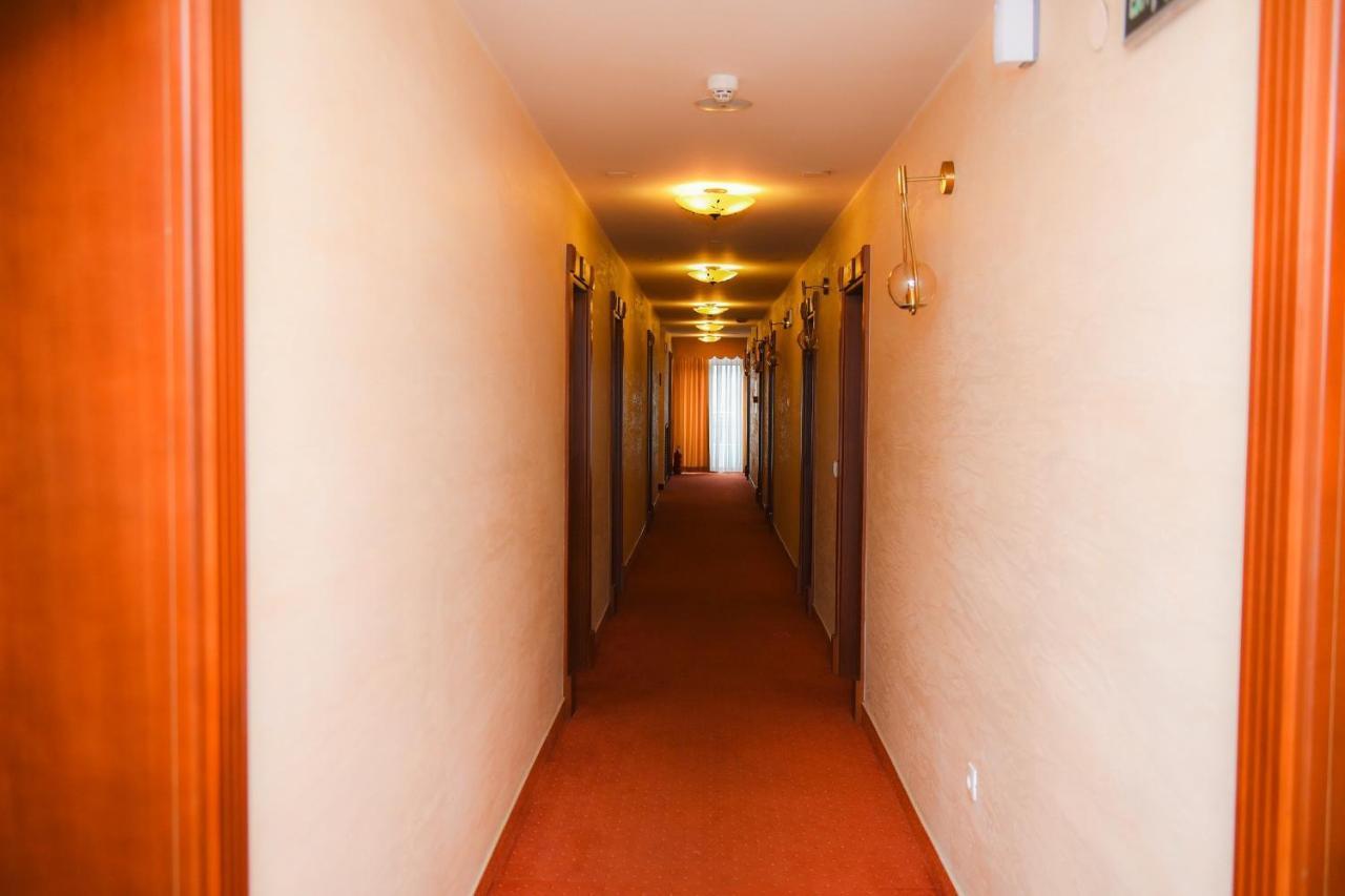 Hotel Marshal Niksic Luaran gambar