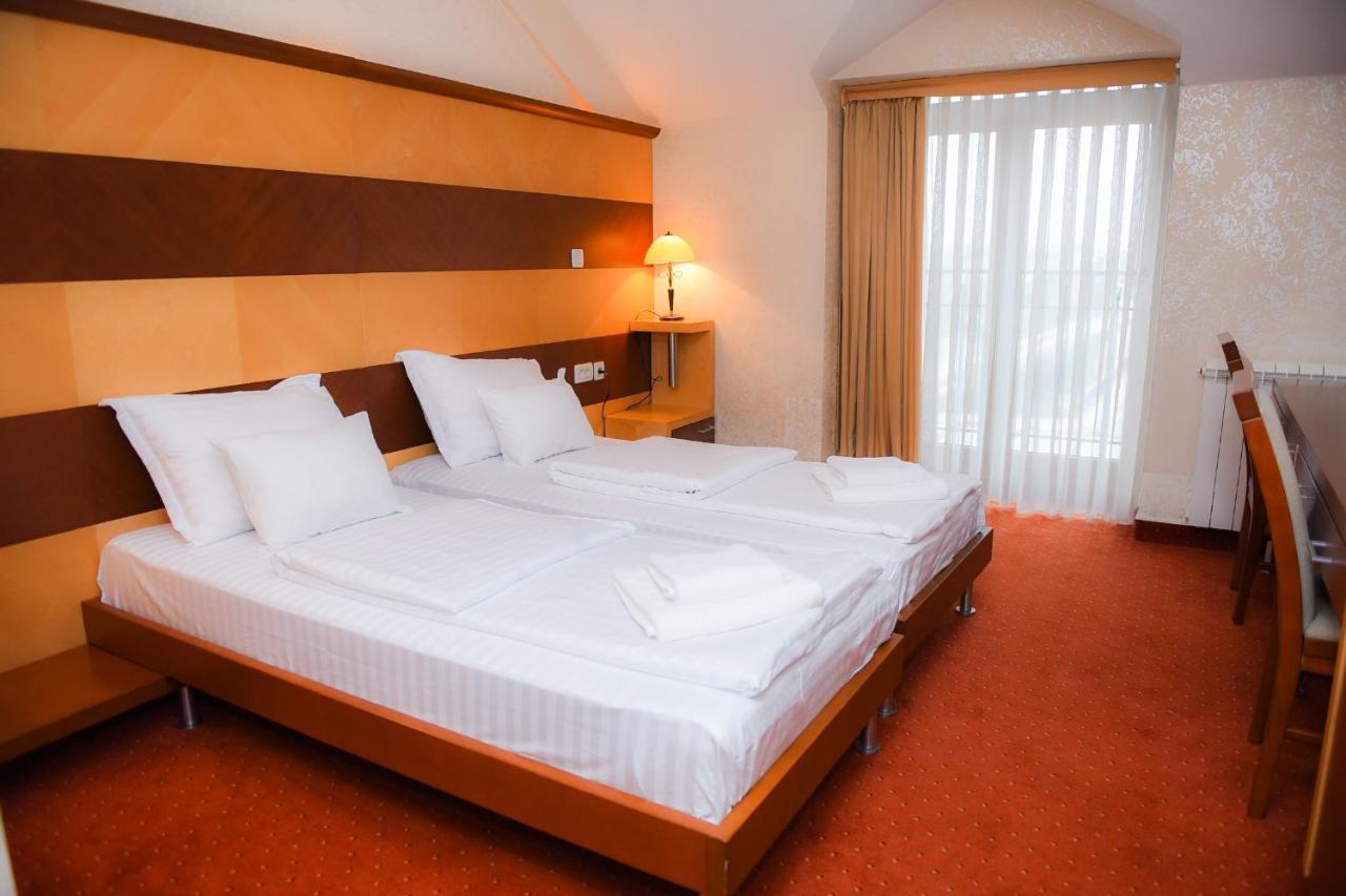 Hotel Marshal Niksic Luaran gambar