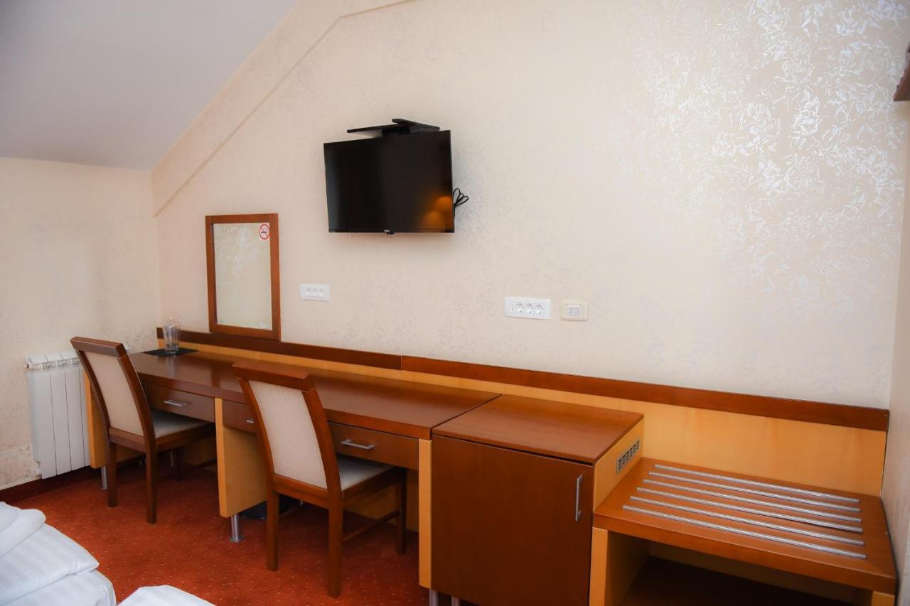 Hotel Marshal Niksic Luaran gambar