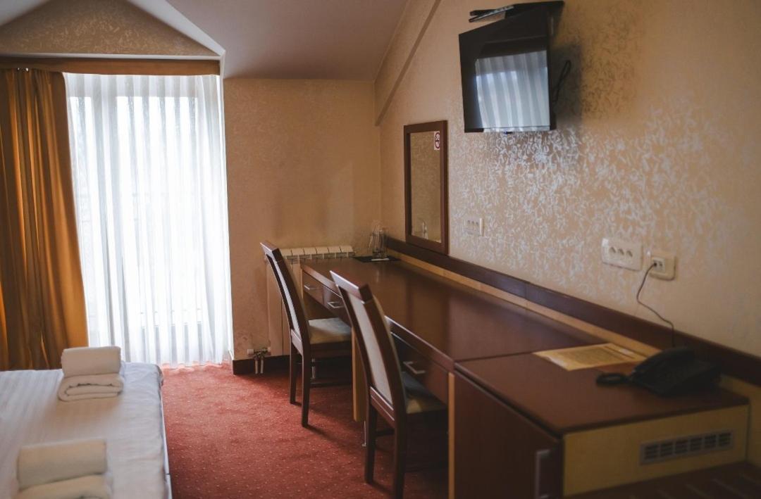 Hotel Marshal Niksic Luaran gambar