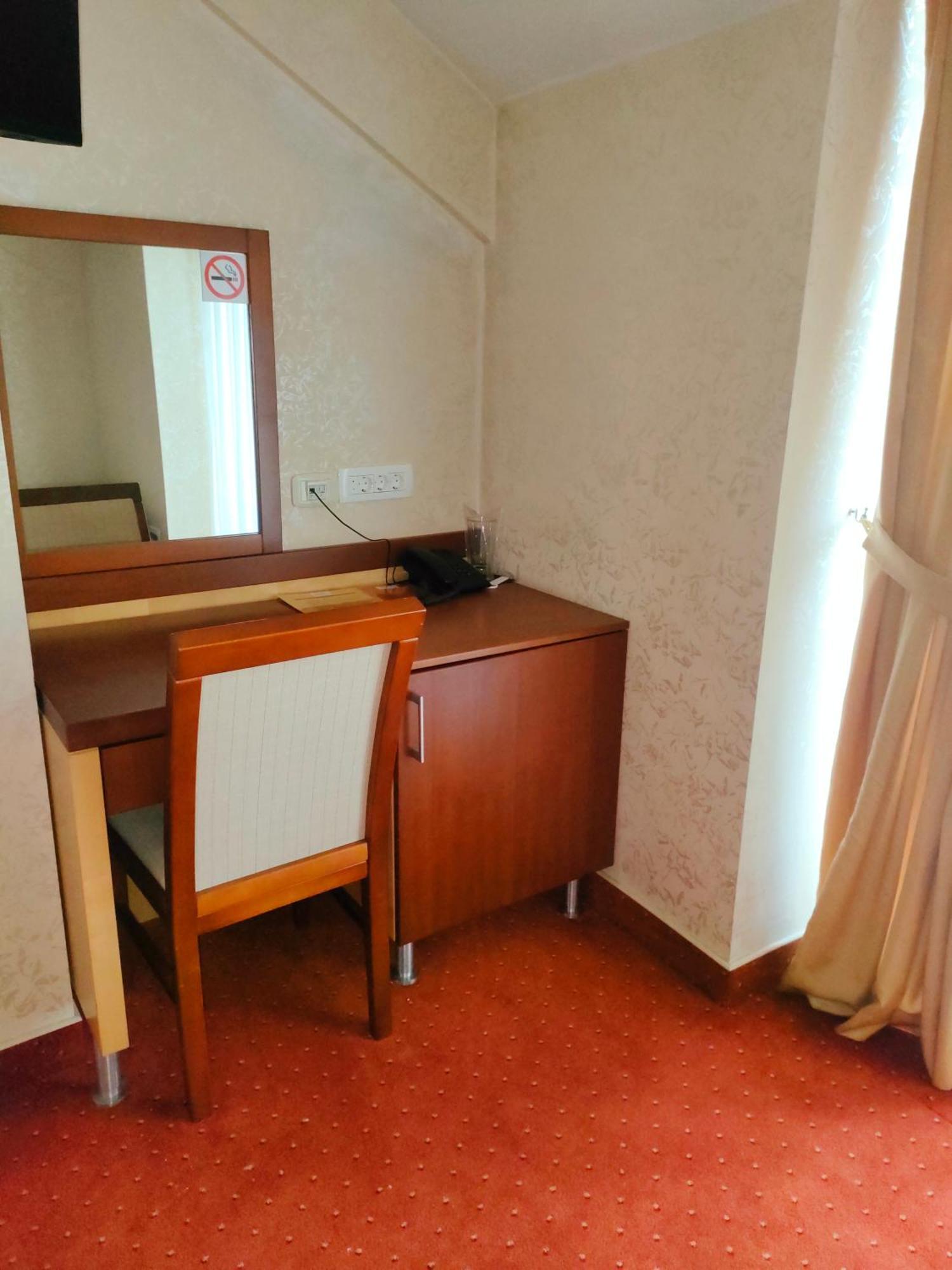 Hotel Marshal Niksic Luaran gambar